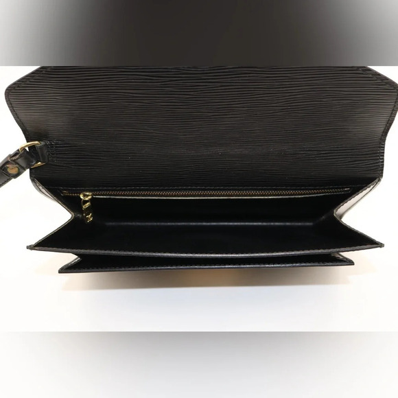 Louis Vuitton Epi Sellier Dragonna Clutch - Picture 4 of 7